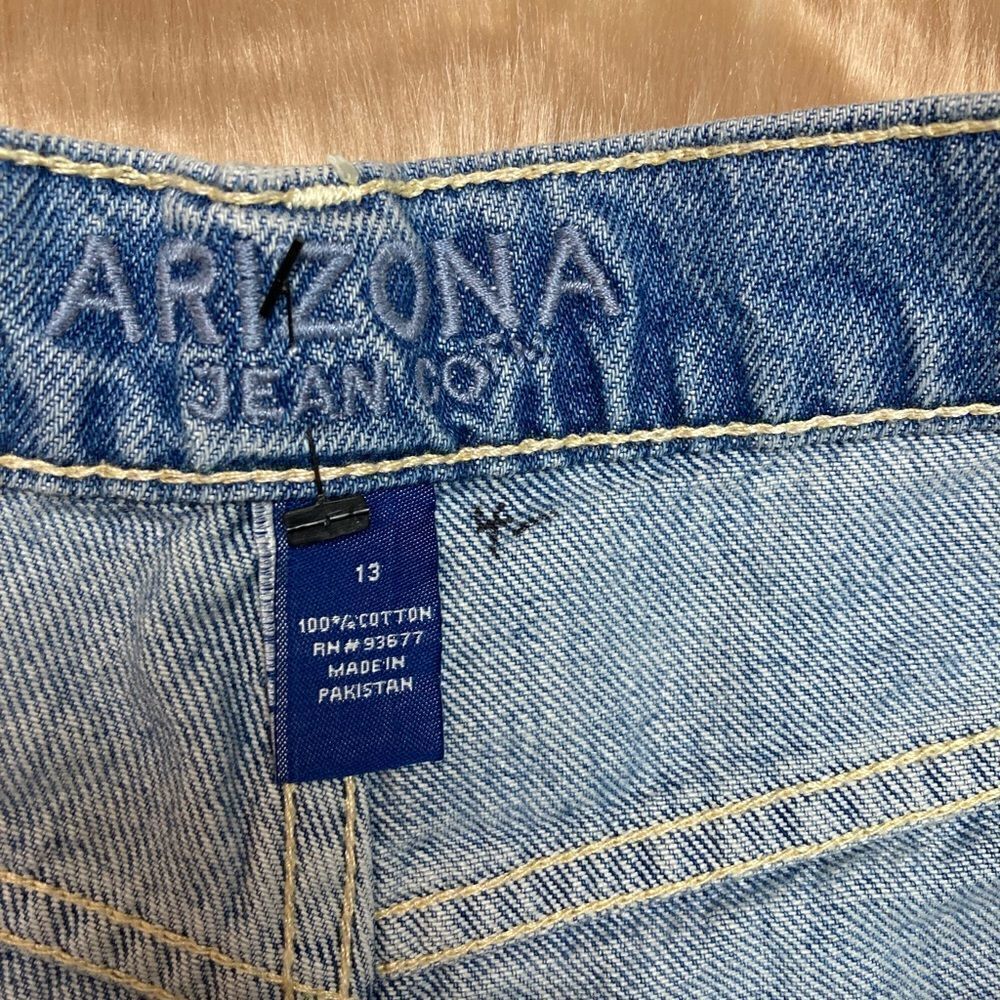 Arizona High-waist Distressed Faded Ripped Frayed Hem Denim Shorts - Picture 9 of 11